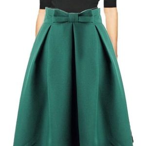 Green bowed full skirt